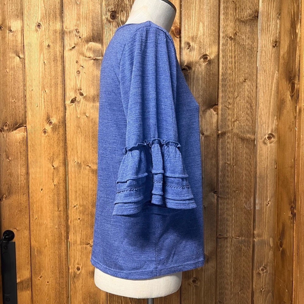 NWOT Cable & Gauge Medium Blue Bell Sleeve Boho Shirt Blouse - Picture 4 of 8